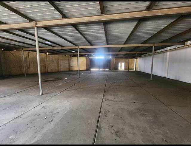1,000M² WAREHOUSE TO LET IN WADEVILLE